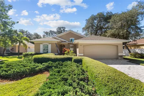 1574 River Ct, Tarpon Springs, FL 34689