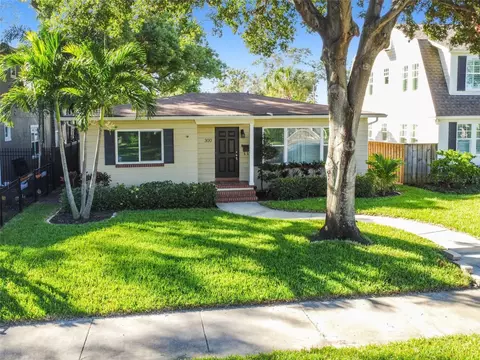 300 26th Ave N, Saint Petersburg, FL 33704