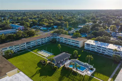 1051 79th Ave N #204, Saint Petersburg, FL 33702