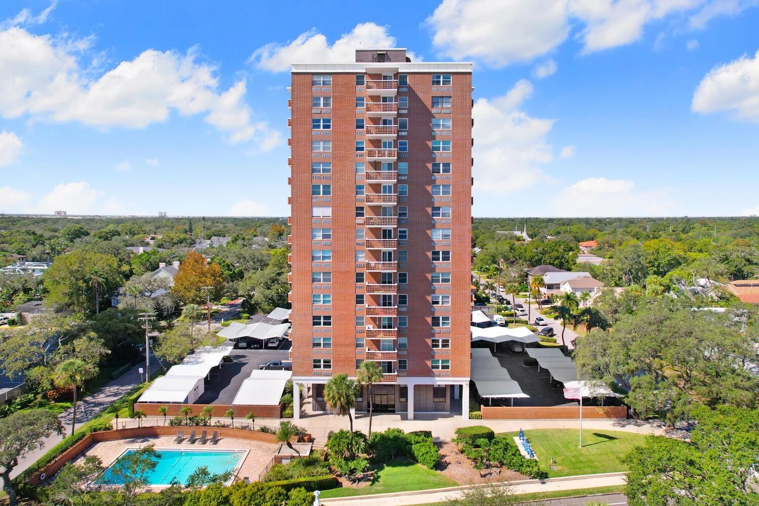 4015 Bayshore Blvd Unit 8E  