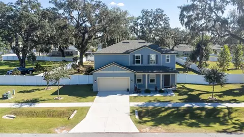 616 Garden Oaks Sq, Seffner, FL 33584