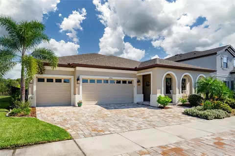 12426 Horseshoe Bend Dr, Lithia, FL 33547