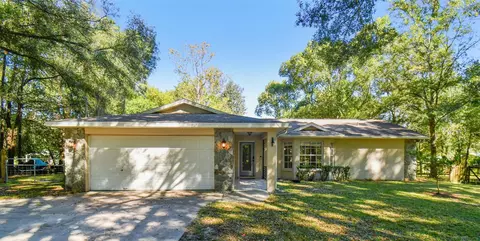 4044 Ryals Rd, Zephyrhills, FL 33541