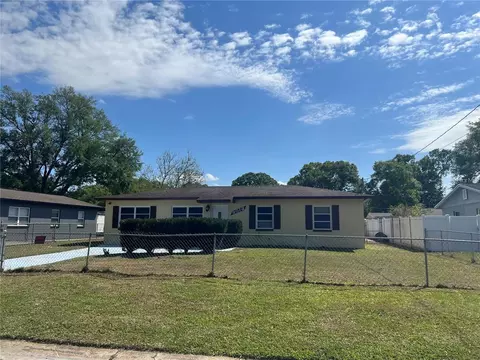 8013 Tudor Pl, Tampa, FL 33610