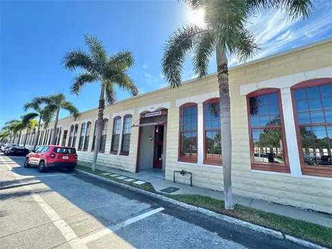2001 E 2nd Ave #33, Tampa, FL 33605
