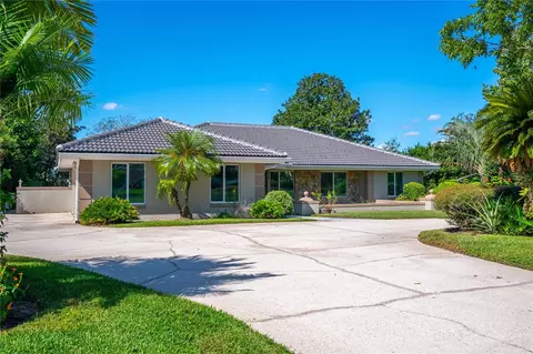214 Fairway Dr, Haines City, FL 33844