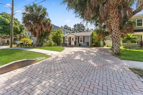3208 W Price Ave, Tampa, FL 33611