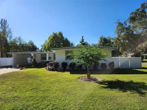 1011 Oakland Heights Ave, Plant City, FL 33563