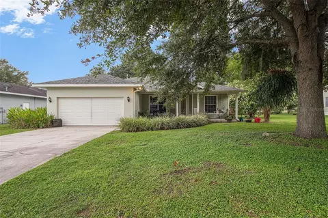 12047 San Angela Dr, San Antonio, FL 33576