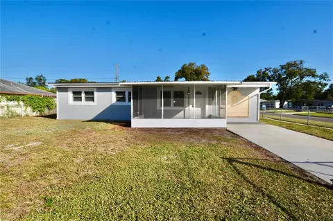 2040 Waikiki Way, Tampa, FL 33619