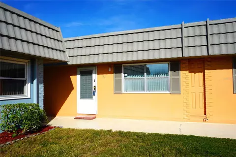 201 Bedford St #77, Sun City Center, FL 33573