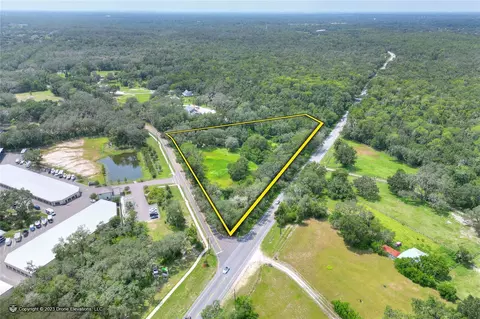 5226 Lithia Springs Rd, Lithia, FL 33547