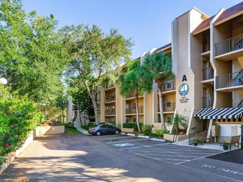 90 S Highland Ave #103, Tarpon Springs, FL 34689