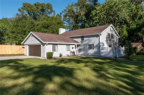 1210 NE 12th Dr, Ocala, FL 34470