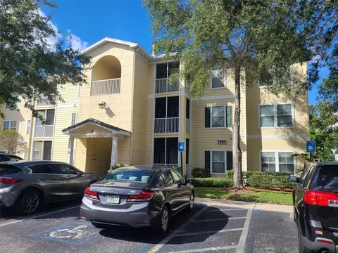 18443 Bridle Club Dr #18443, Tampa, FL 33647