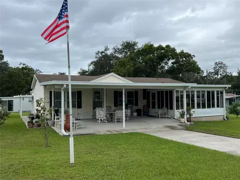 6211 Alpine Dr, Zephyrhills, FL 33542