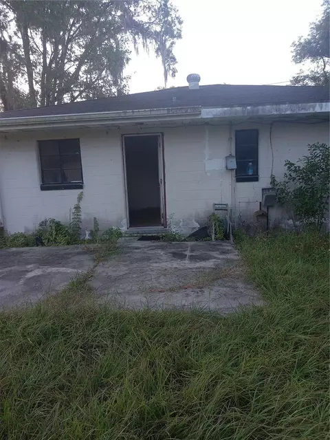 38227 7th Ave, Zephyrhills, FL 33542