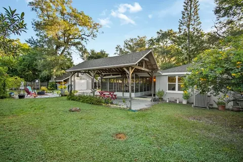 1728 NE Lambright St, Tampa, FL 33610