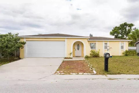 9409 Barrington Ln, Port Richey, FL 34668