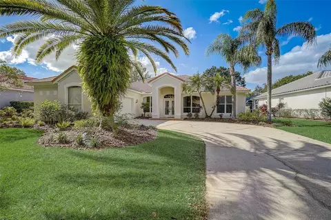 18114 Courtney Breeze Dr, Tampa, FL 33647