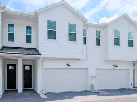 6235 S Manhattan Ave #11, Tampa, FL 33616