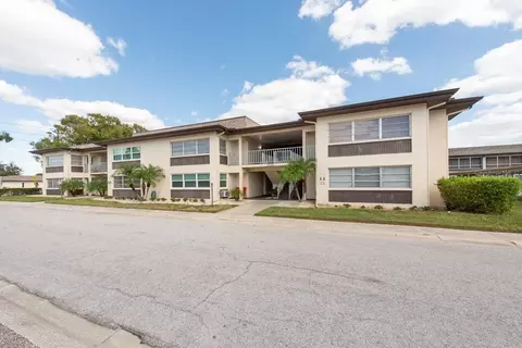 5132 Amulet Dr #206, New Port Richey, FL 34652