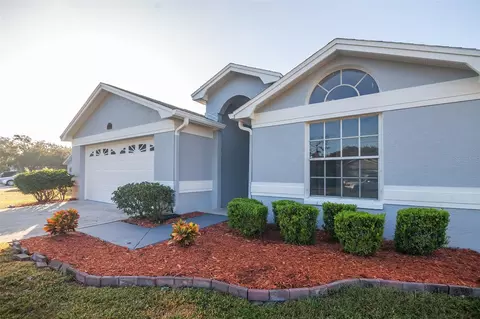 2803 Wilder Park Dr, Plant City, FL 33566