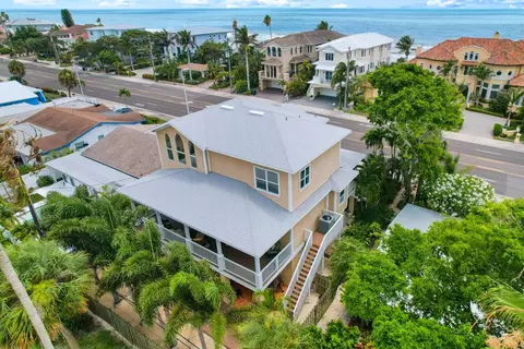 15715 Gulf Blvd, Redington Beach, FL 33708