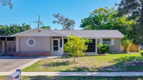 8159 Martin Ln, Seminole, FL 33777