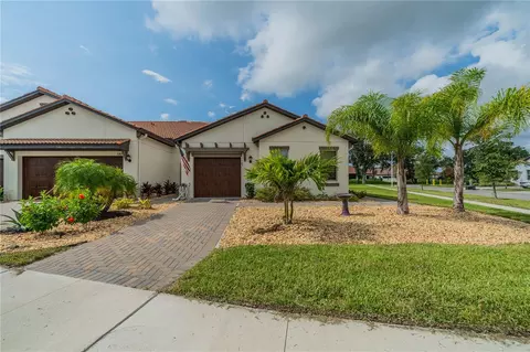 5303 Stoic Vale Dr, Wimauma, FL 33598