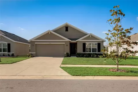 7921 Sail Clover Ln, Zephyrhills, FL 33540