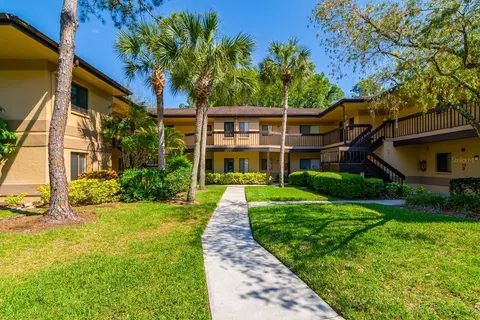 2667 Sabal Springs Cir #102, Clearwater, FL 33761