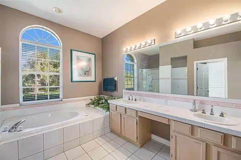 Bath - 331 Lewis Rd, Lithia, FL 33547 photo 1 of 4