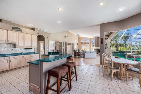 Kitchen - 331 Lewis Rd, Lithia, FL 33547 photo 3 of 7