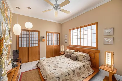 Bedroom - 331 Lewis Rd, Lithia, FL 33547 photo 2 of 5