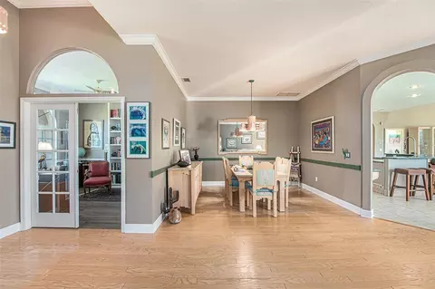 Dining - 331 Lewis Rd, Lithia, FL 33547 photo 2 of 2
