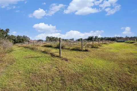 Exterior - 331 Lewis Rd, Lithia, FL 33547 photo 12 of 26