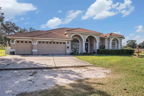 Exterior - 331 Lewis Rd, Lithia, FL 33547 photo 4 of 26