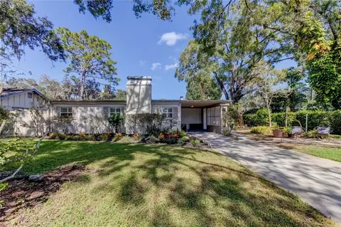 814 E River Dr, Temple Terrace, FL 33617