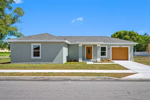 1002 Jones St, Clearwater, FL 33755