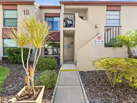 2599 Countryside Blvd #111, Clearwater, FL 33761