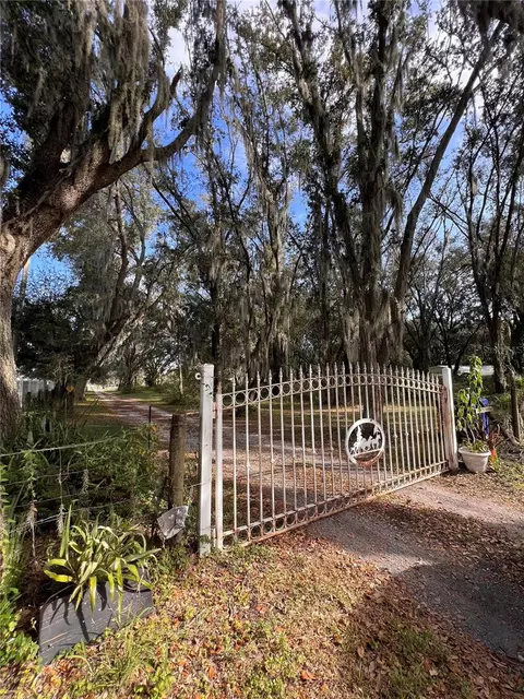 8505 Lithia Pinecrest Rd, Lithia, FL 33547