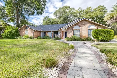 13374 N Lincoln Ave, Tampa, FL 33618