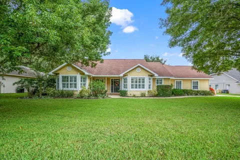19514 Coachlight Way, Lutz, FL 33549
