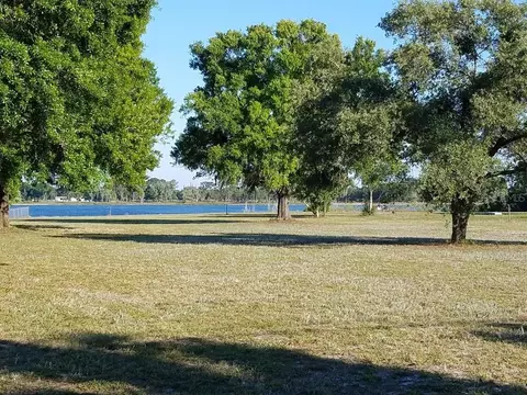 W Lake Dr, Wimauma, FL 33598