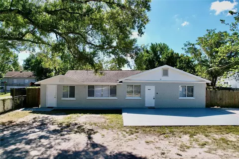 8625 N Semmes St, Tampa, FL 33604