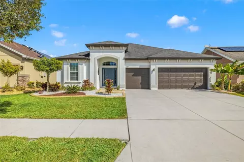6410 Falling Oak Trl, Wesley Chapel, FL 33545