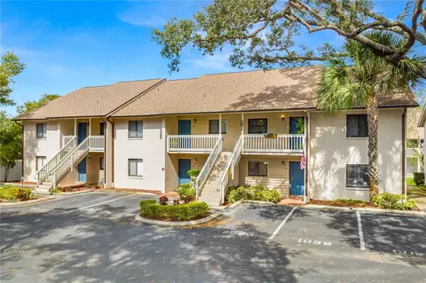 3711 Champagne Dr #213, Tampa, FL 33618
