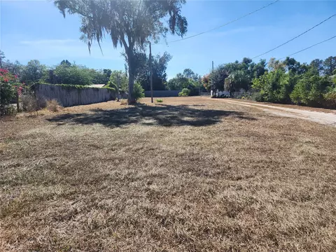 4503 Airport Rd, Plant City, FL 33563