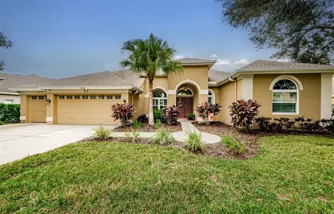 4682 Aylesford Dr, Palm Harbor, FL 34685